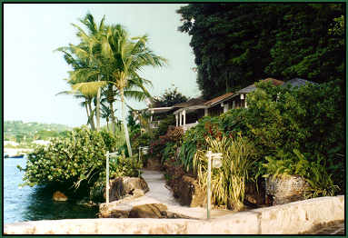 shoreline Superior cottages near Sunset Point