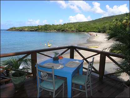 Beachside table for two