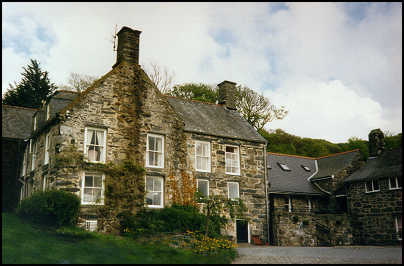 Maes-y-Neuadd Country House hotel