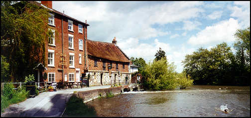 Old Mill Hotel and Pub in Salisbury