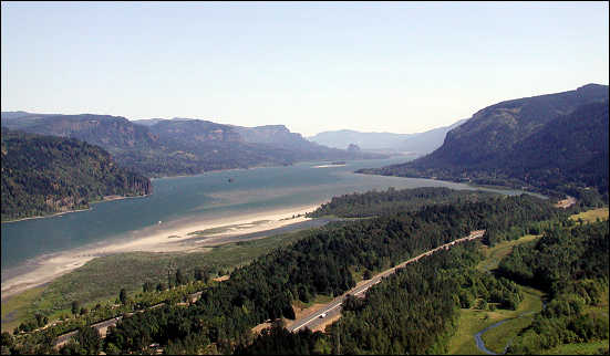 View from Crown Point along the Historic Columbia River Highway